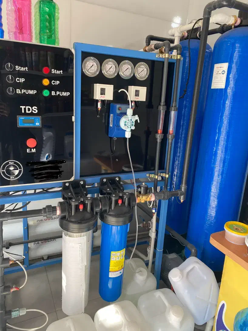 دستگاه تصفیه آب صنعتی|آبسردکن و تصفیه آب|شیراز, پودنک|دیوار