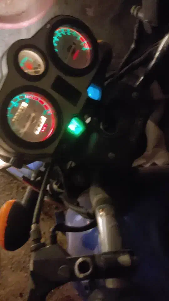 موتور 200 مدل 93|موتورسیکلت|شیراز, گویم|دیوار