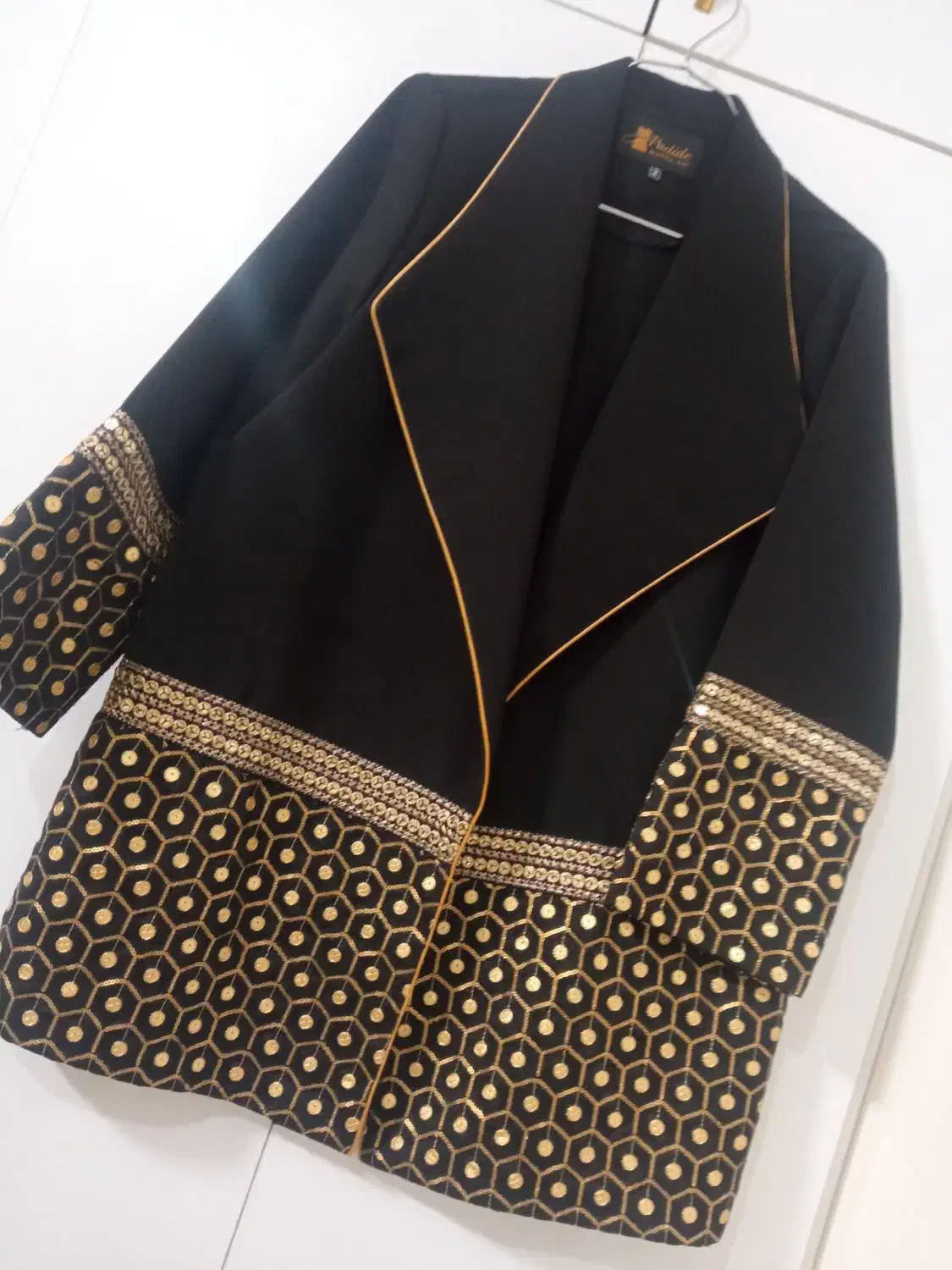 مانتوکتی مجلسی|لباس|رضویه, |دیوار