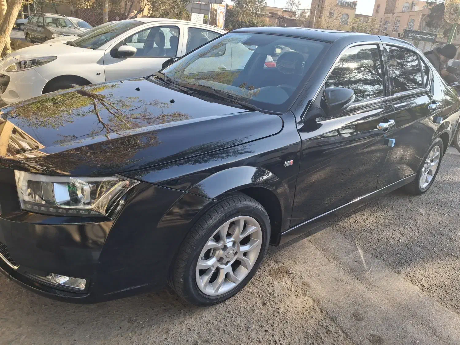 دنا اتومات ۴۰۲ در حد|خودرو سواری و وانت|کاشان, فاز ۲ ناجی آباد|دیوار