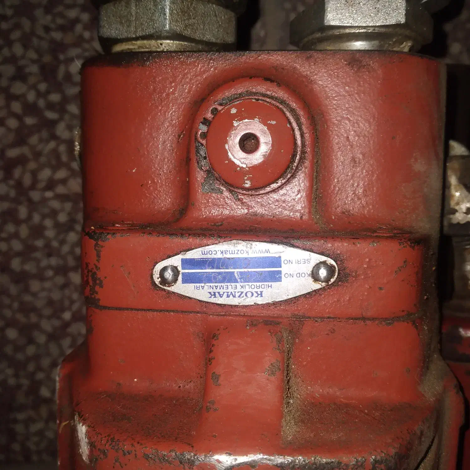 پمپ هیدرولیک.جک کمپرس|خودرو سنگین|شهرکرد, |دیوار