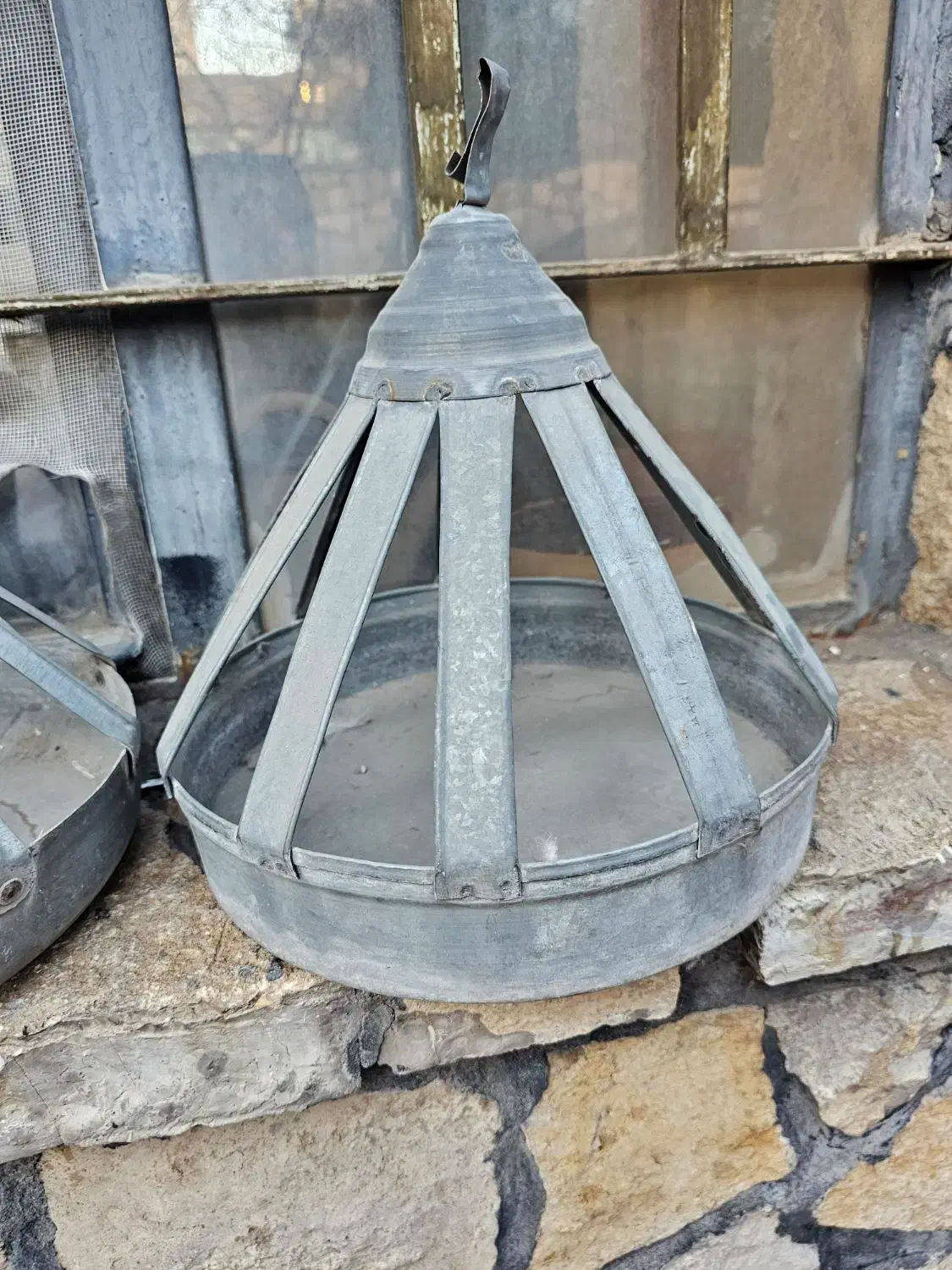 آب خوری|لوازم جانبی حیوانات|دهق, |دیوار