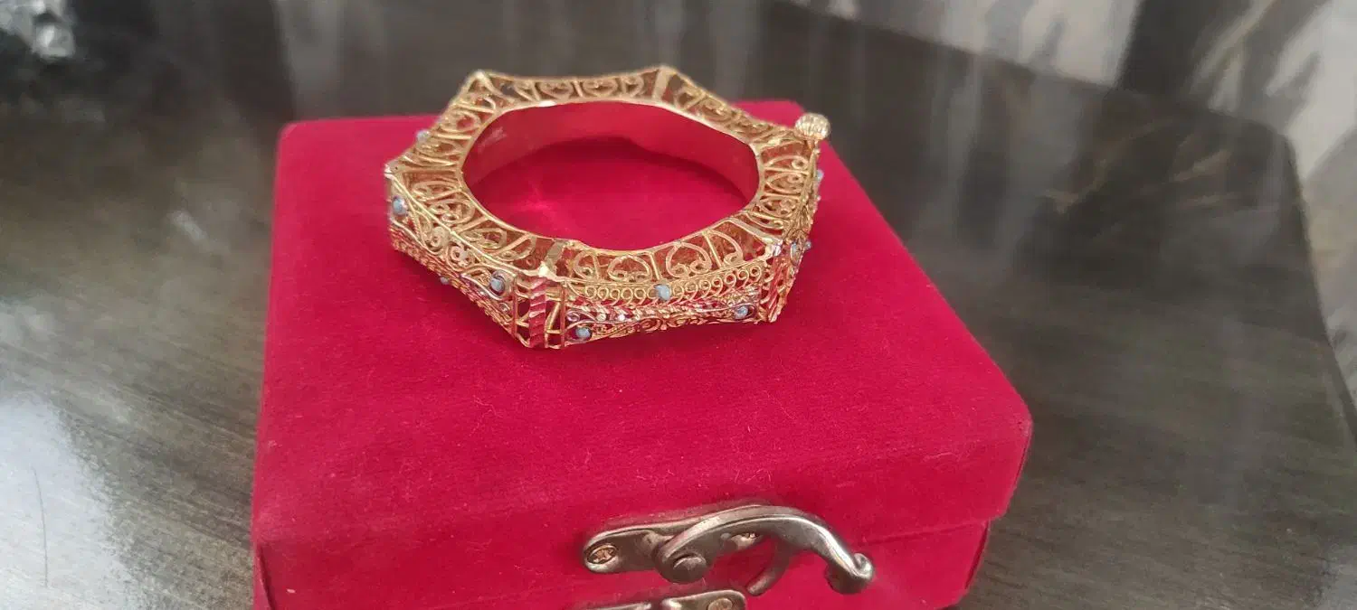 دستبند طلا|جواهرات|رشت, چمارسرا|دیوار