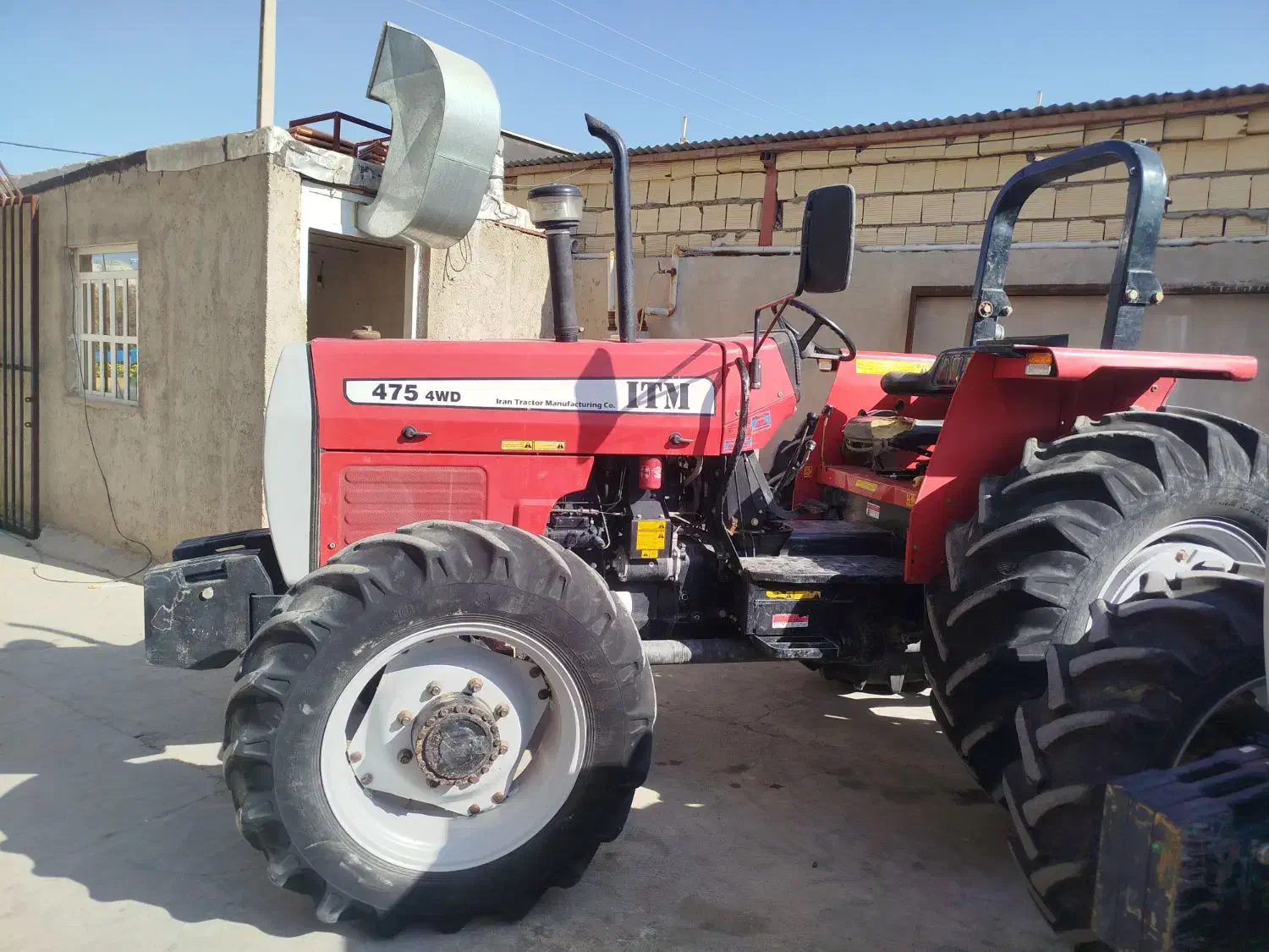 تراکتور ۴۷۵مدل۴۰۰|خودرو سنگین|بیضا, |دیوار
