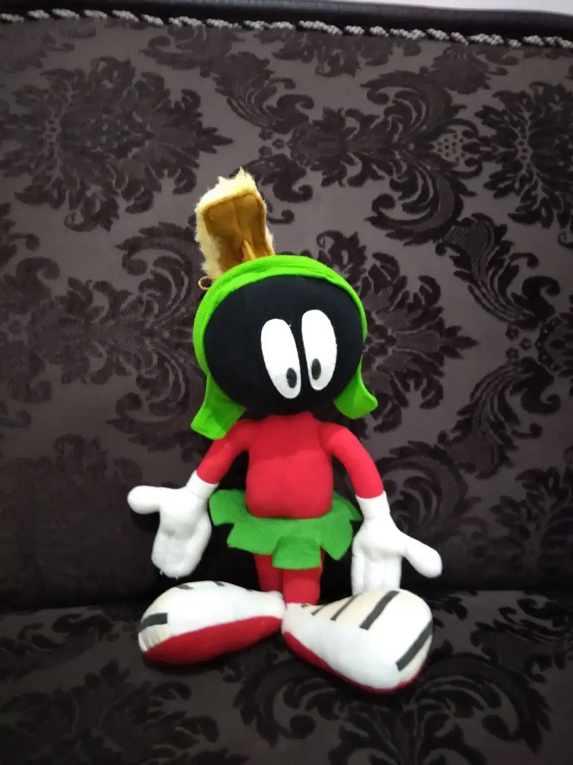 عروسک|اسباب‌‌بازی|رشت, دروازه لاکان|دیوار