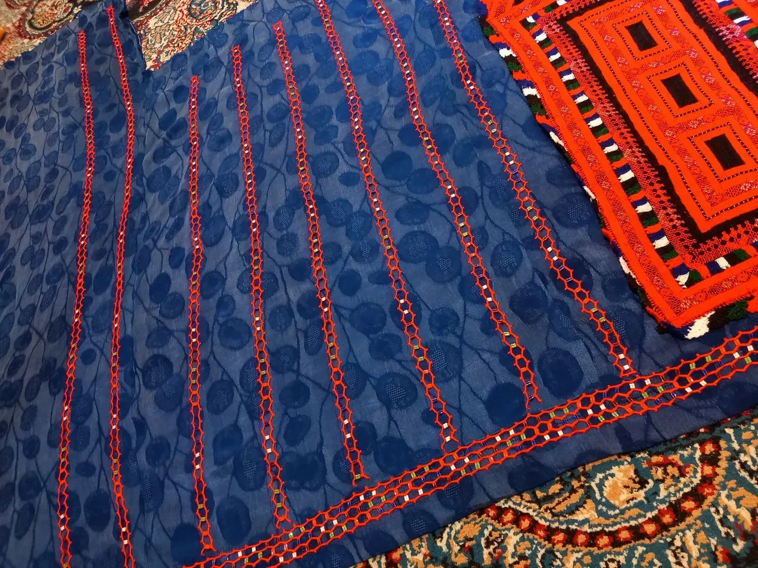 انواع دوخت کریشی پذیرفته می شود|لباس|سراوان, |دیوار