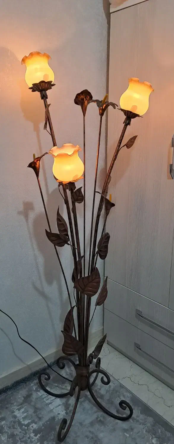 آباژور|چراغ خواب و آباژور|قدس, شهرقدس|دیوار