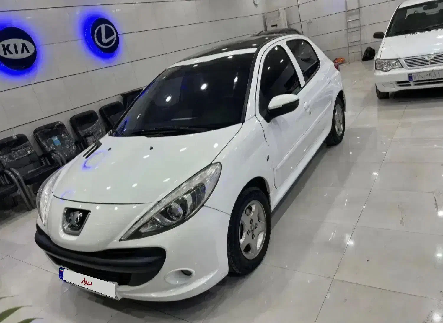 207 پانا دنده ای سفید صفر|خودرو سواری و وانت|بوشهر, |دیوار