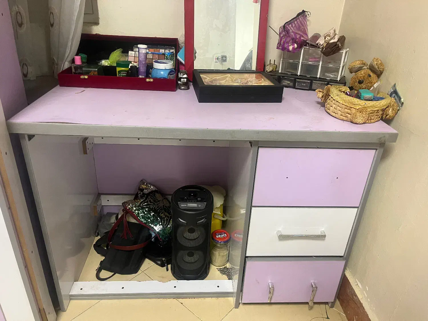 میز تحیر و کتابخانه|میز تحریر و کامپیوتر|رودهن, |دیوار