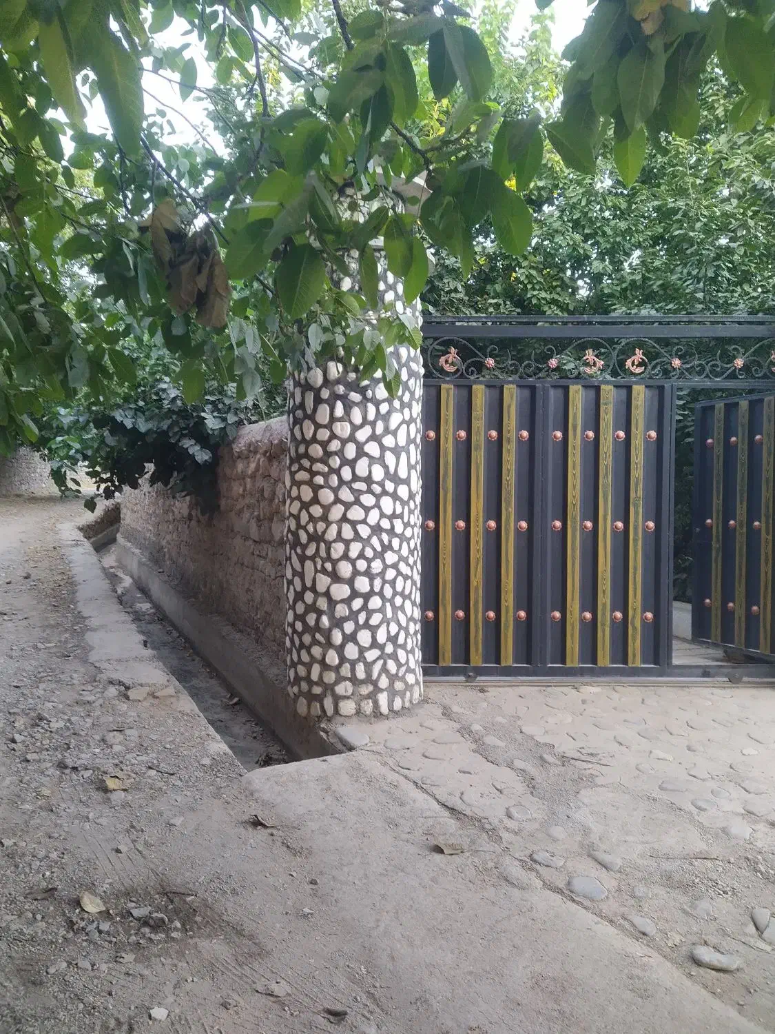 خانه باغ ۱۷۰۰متری با امکانات|فروش خانه و ویلا|هشتگرد, فشند|دیوار