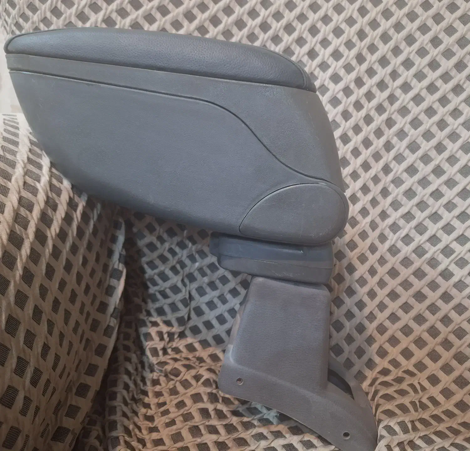 کنسول وسط صندلی|قطعات یدکی و لوازم جانبی|اهواز, سلطانمنش|دیوار