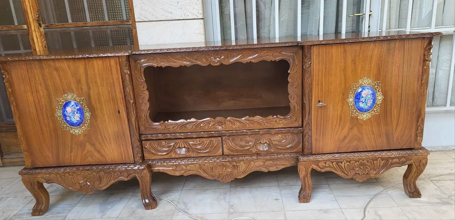 کنسول قدیمی میناکاری با قدمت 50 ساله|کلکسیون اشیاء عتیقه|اصفهان, جوزدان الیادران|دیوار