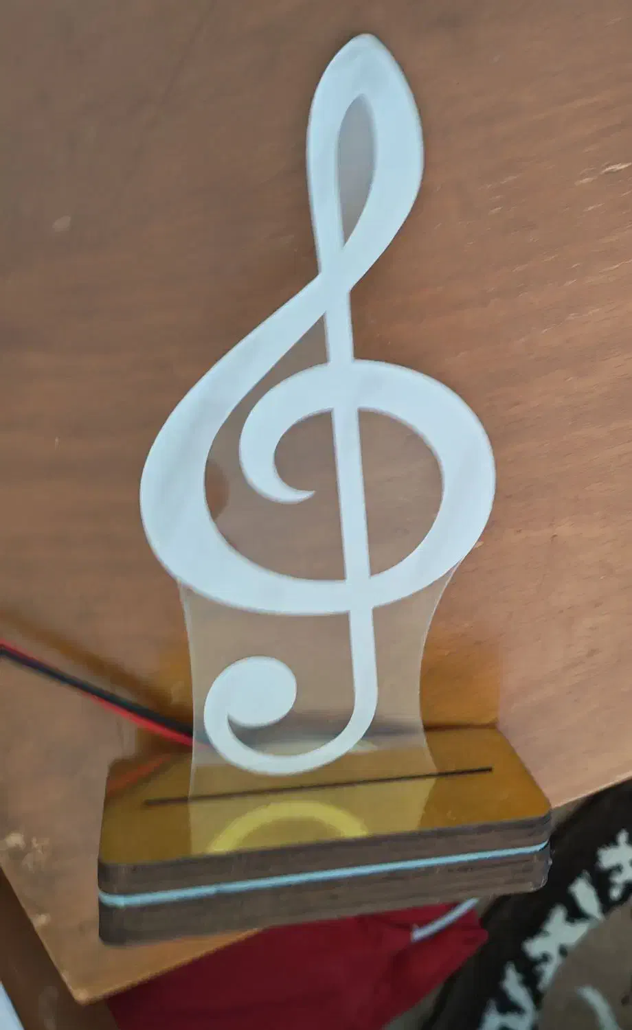 چراغ خواب|چراغ خواب و آباژور|تالش, هشتپر|دیوار