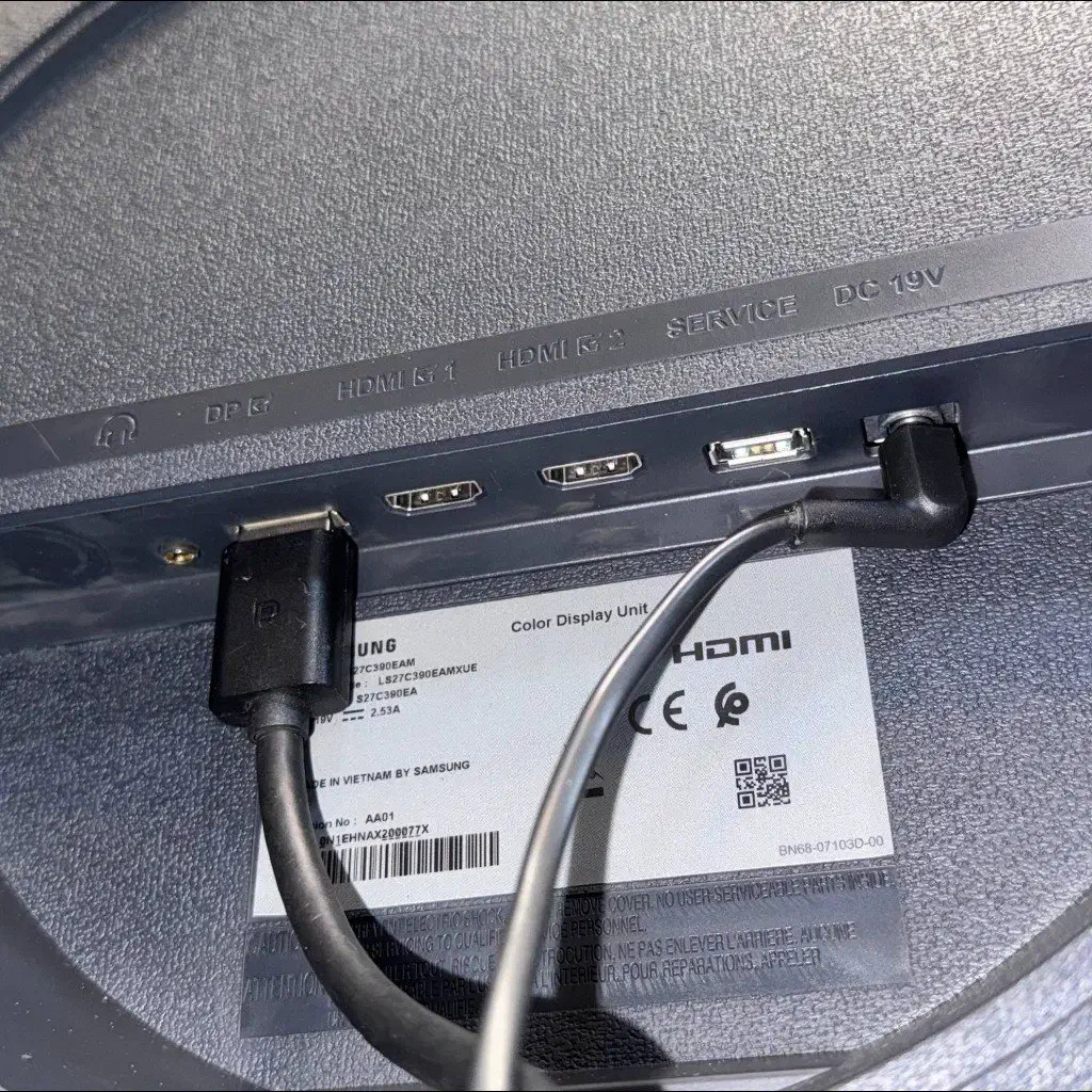 مانیتور 27 اینچ خمیده سامسونگ اسپیکر دار|قطعات و لوازم جانبی رایانه|اهواز, نادری|دیوار