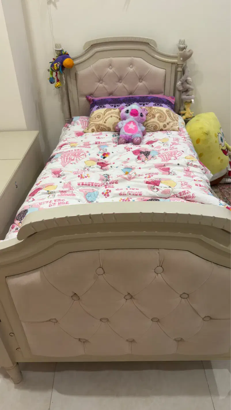تخت خواب کودک و نوجوان|تخت و صندلی بچه|کرج, کوی امامیه|دیوار