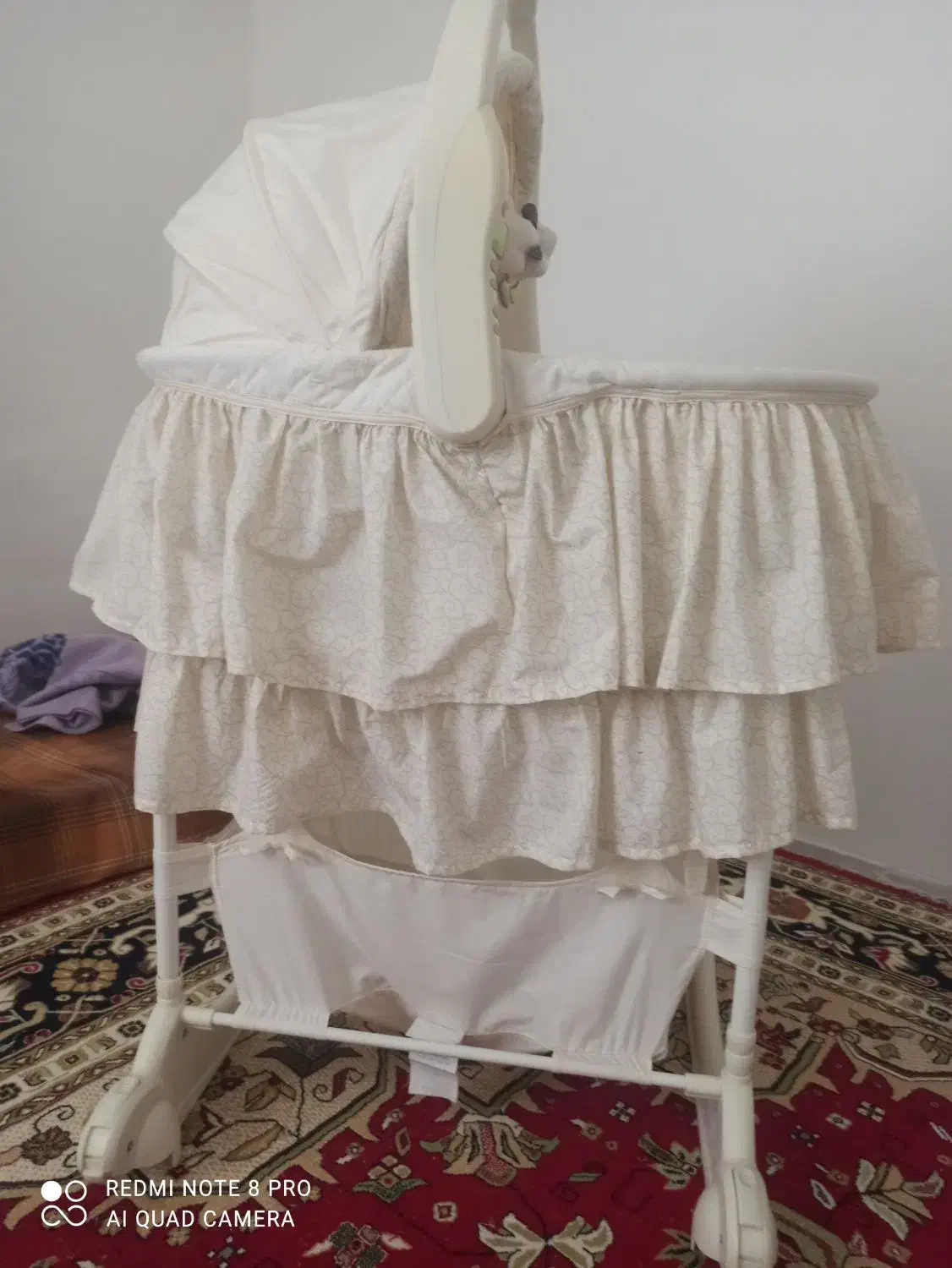 گهواره موزیکال وچراغ خواب وویبره دار|اسباب و اثاث بچه|سنندج, |دیوار