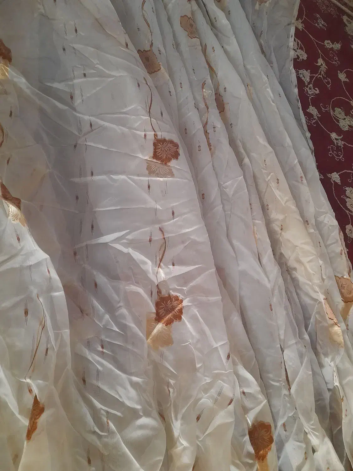 پرده با طرح زیبا و رو میزی|پرده، رانر، رومیزی|قم, انصارالحسین|دیوار