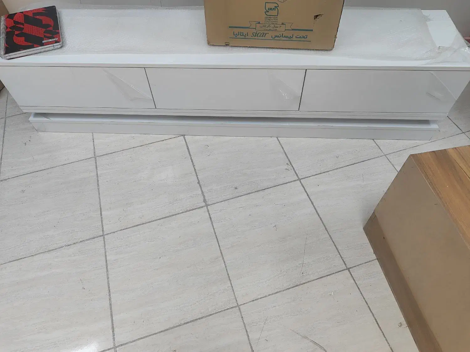 میز تلویزیون های گلاس اصلی زیر قیمت کل بازار|میز تلویزیون|بهبهان, |دیوار