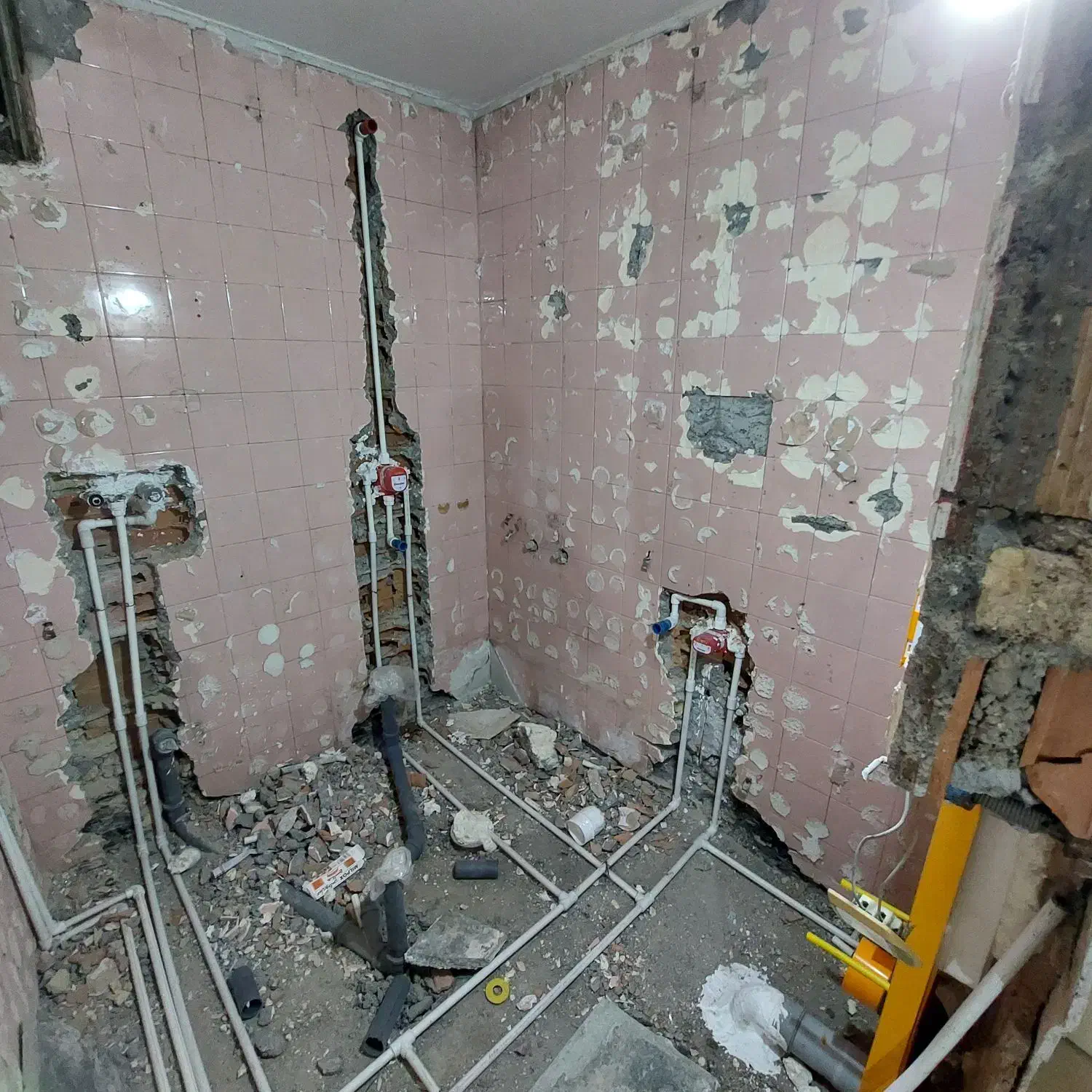 لوله کشی آب تاسیسات نصب پمپ|خدمات پیشه و مهارت|تهران, صادقیه|دیوار