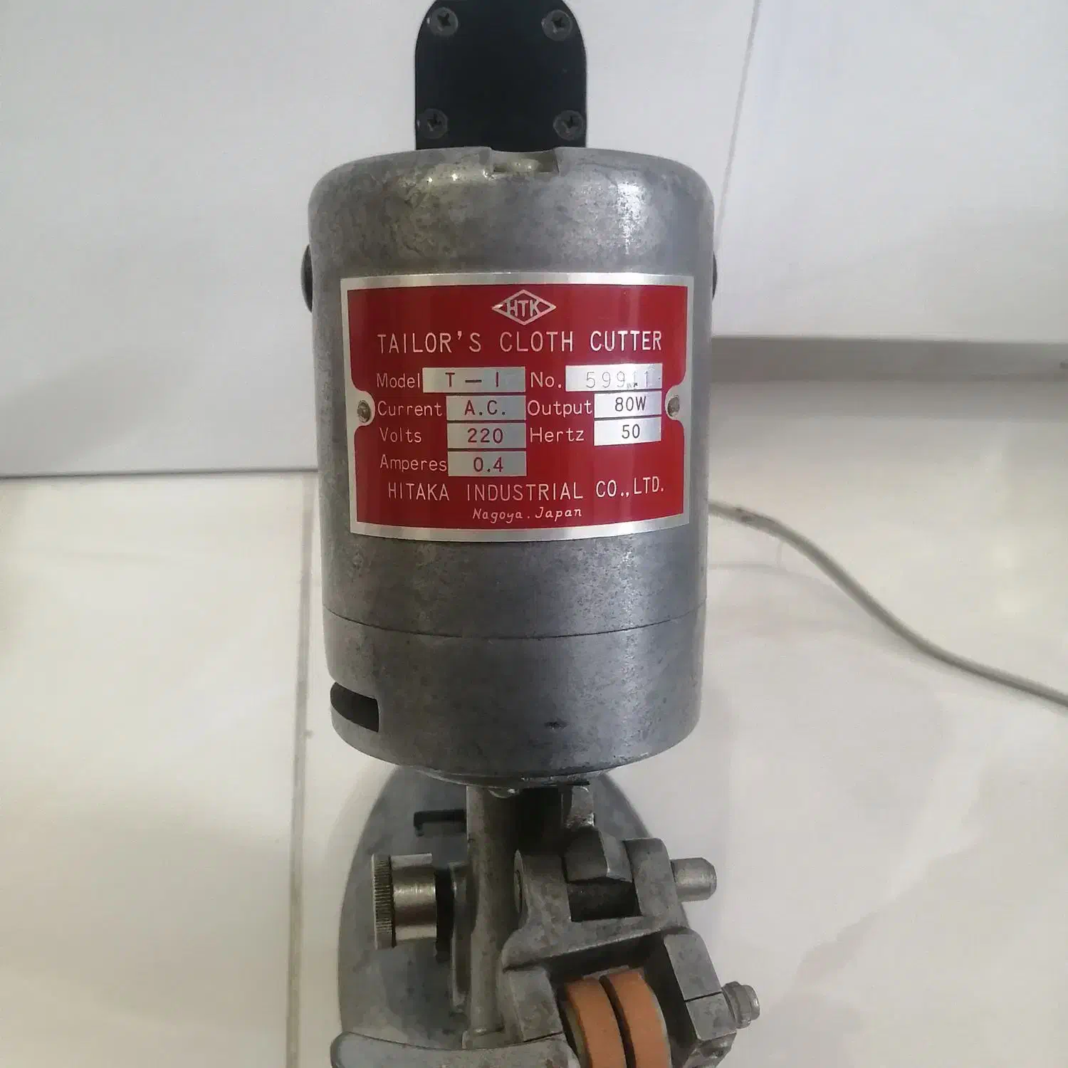 قیچی برقی خیاطی ژاپن اصل|لوازم خیاطی و بافتنی|شیراز, آزادی|دیوار