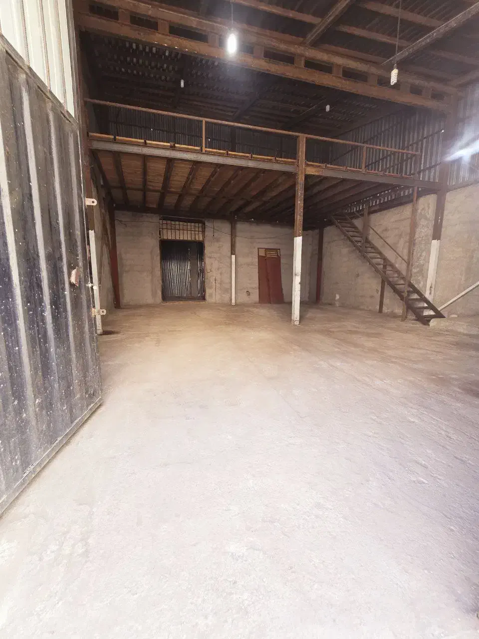 اجاره سوله ۱۴۵ متر میدان امام حسین|اجارهٔ دفتر صنعتی، کشاورزی، تجاری|رشت, فلسطین|دیوار