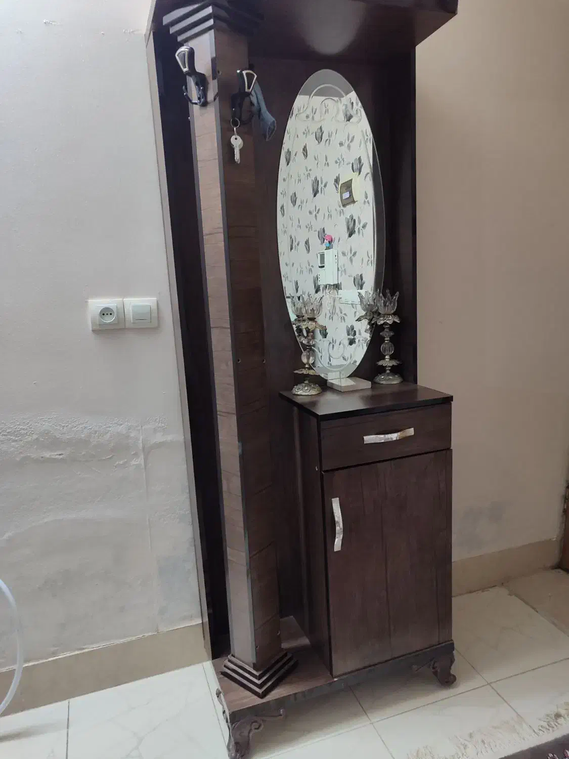 فروشی|مبلمان خانگی و میز عسلی|خرم بید, |دیوار