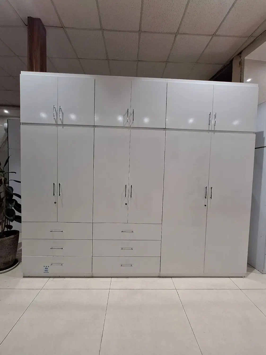 تعدادی کمددیواری متحرک/کمددیواری|جاکفشی، کمد، دراور|تهران, افسریه شمالی|دیوار