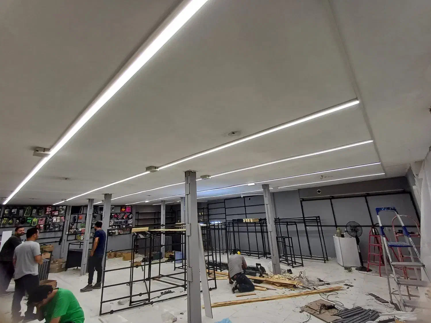 برقکار - برقکاری دوربین دزدگیر نصب لوستر  هالوژن|خدمات پیشه و مهارت|کرج, گلشهر|دیوار