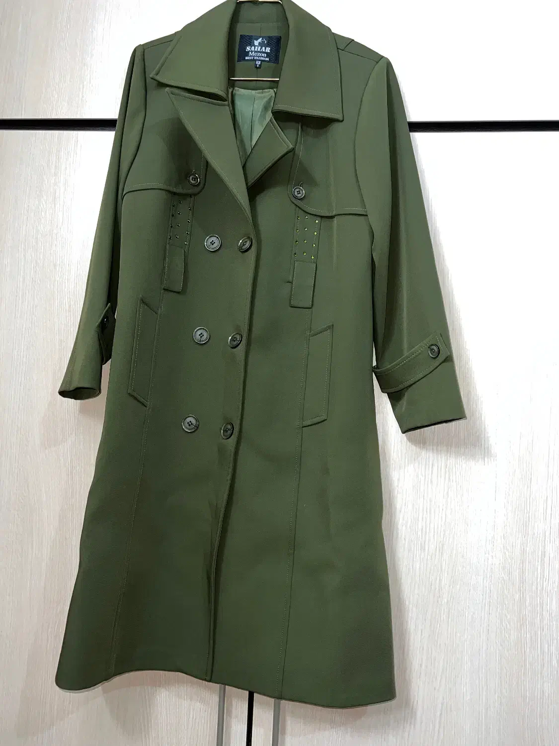 پالتو بارونی|لباس|خرم‌آباد, |دیوار