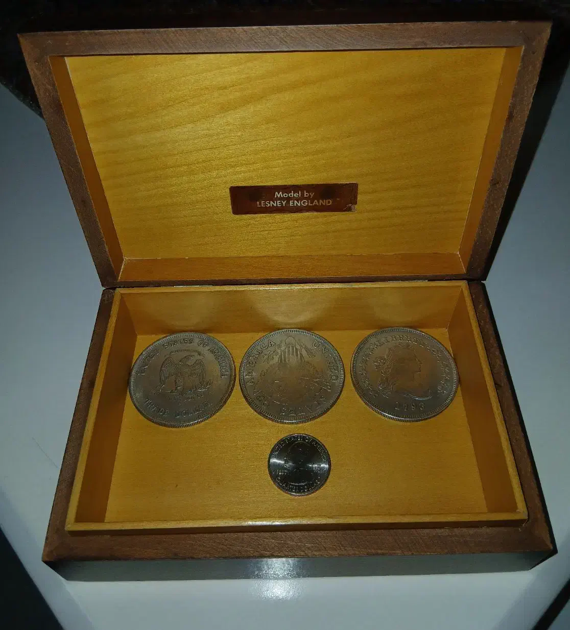 سکه یادبود دلار آمریکا مدال زیبا کلکسیونی آنتیک|کلکسیون سکه، تمبر، اسکناس|اصفهان, جلفا|دیوار