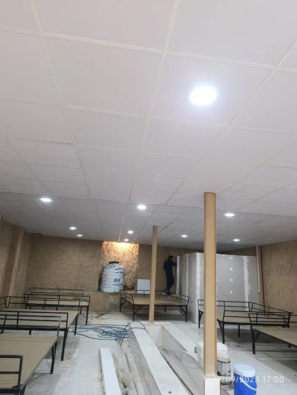 اجرا و نصب سقف کاذب تایل و پی وی سی|خدمات پیشه و مهارت|یاسوج, |دیوار