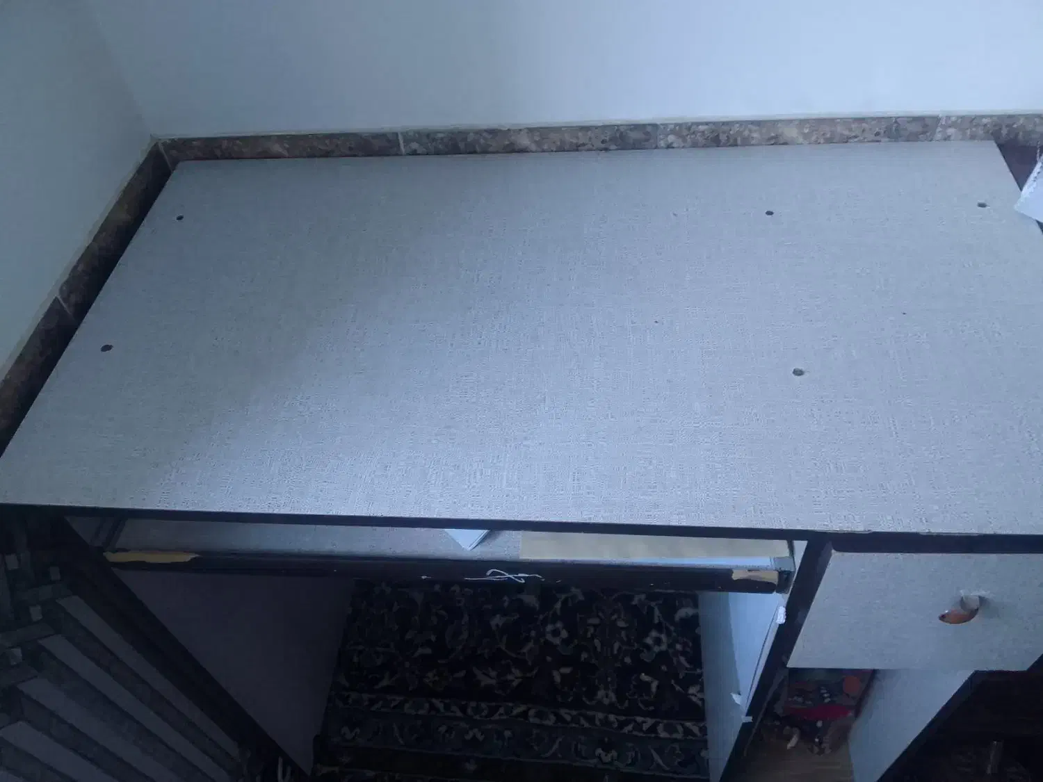 میز تحریر و کامپیوتر|میز تحریر و کامپیوتر|بانه, |دیوار