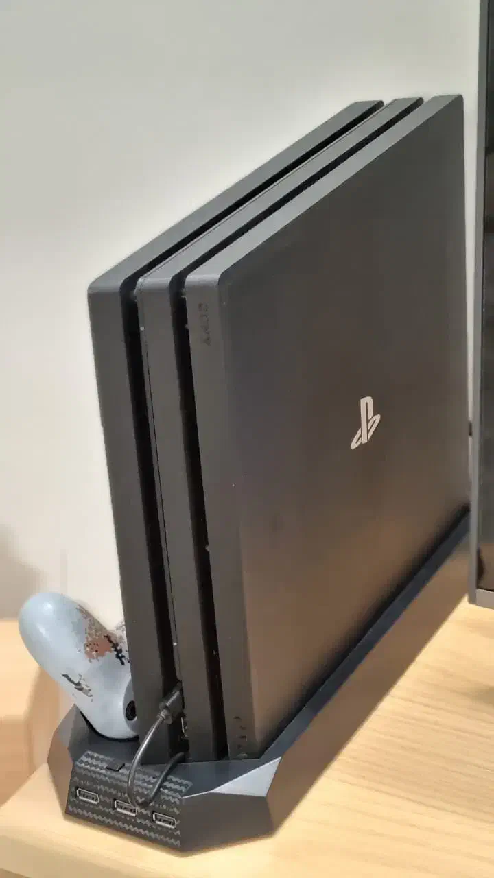 Ps 4 pro 1 T|کنسول، بازی ویدئویی و آنلاین|تهران, ابوذر|دیوار