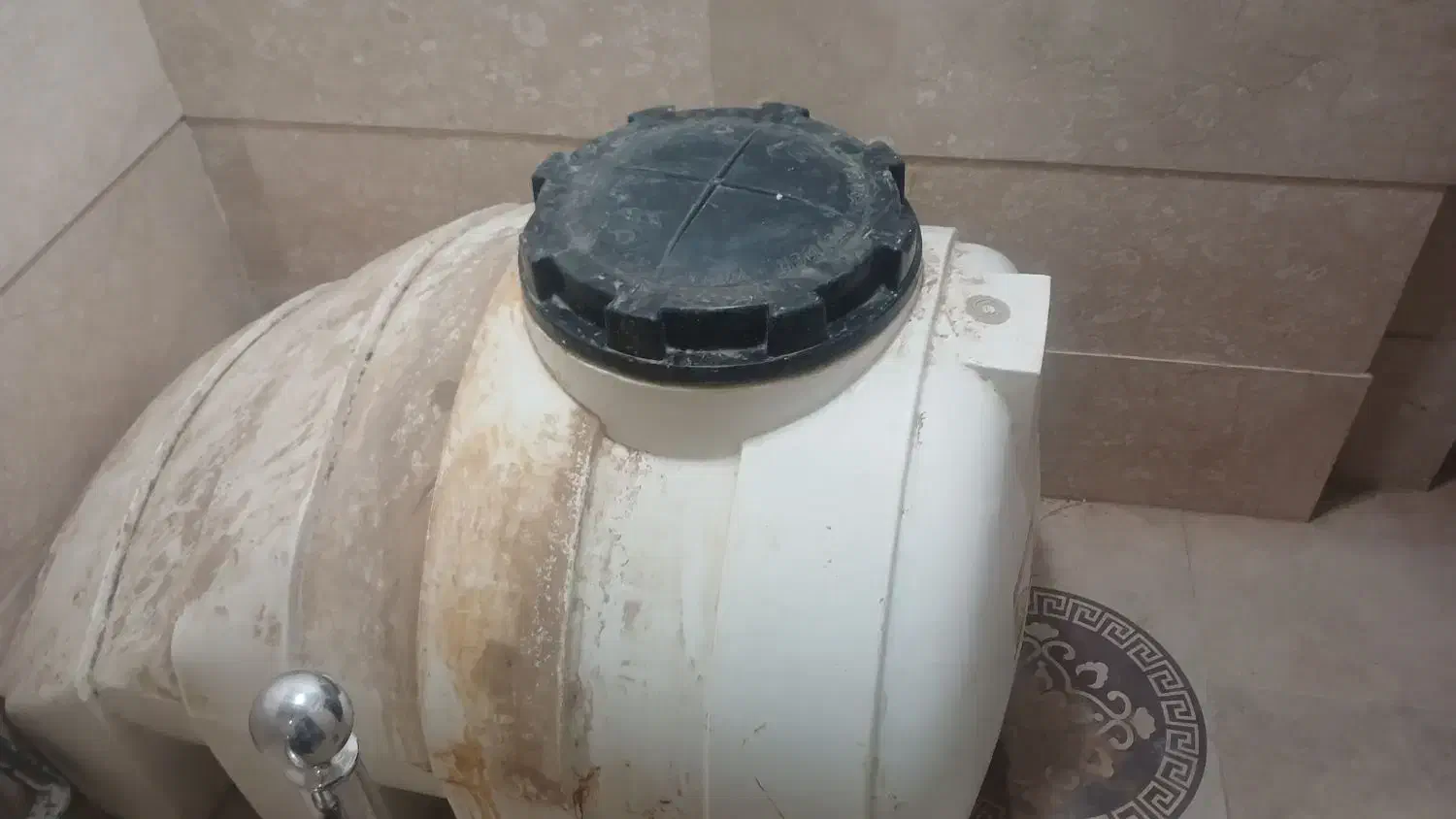 مخزن اب|مصالح و تجهیزات ساختمان|اشتهارد, |دیوار