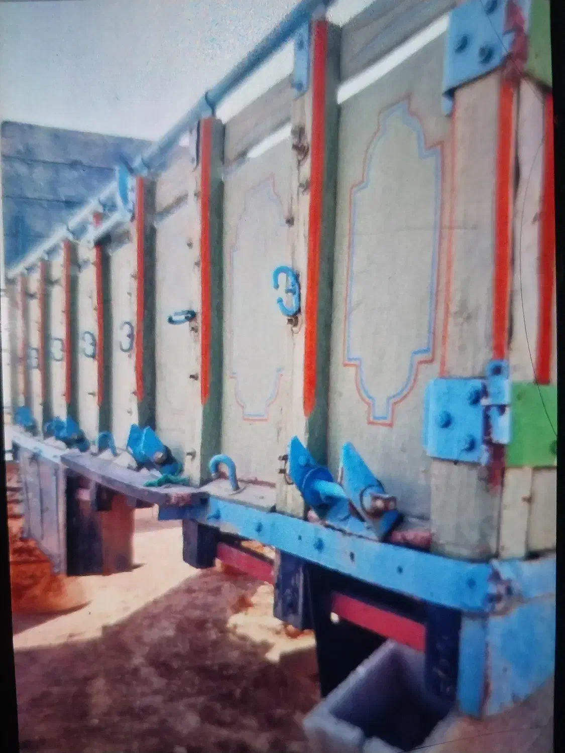 اتاق چوبی خاور|قطعات یدکی و لوازم جانبی|شاهینشهر, شهرک صنعتی|دیوار