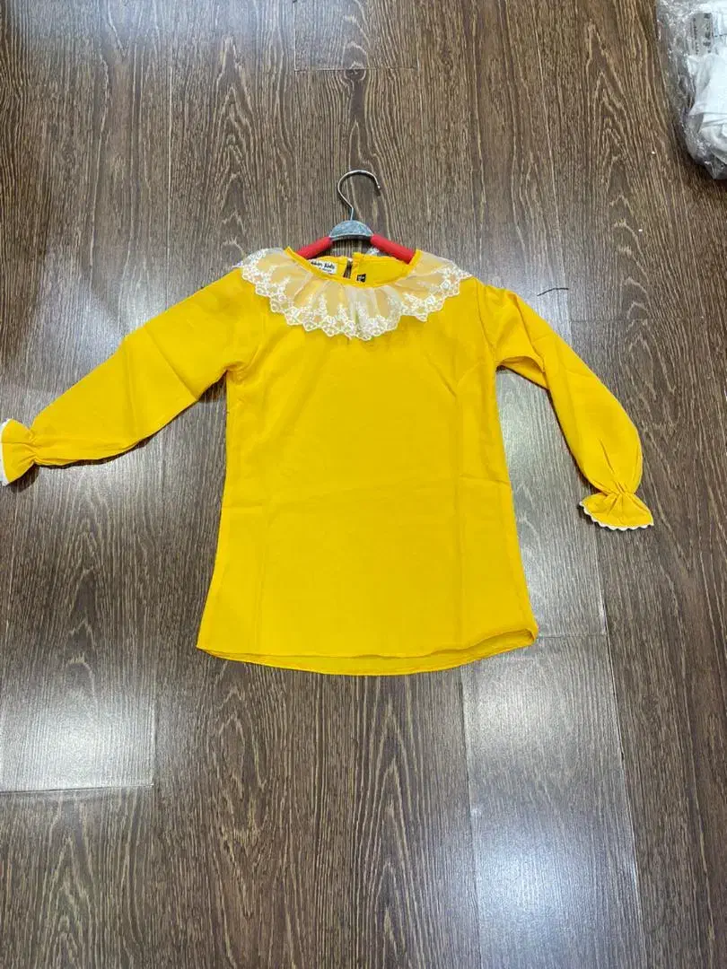 زیر سارافون آستین بلند و شومیز کرپ حریر یقه تور|کفش و لباس بچه|تهران, فلسطین (میدان انقلاب)|دیوار