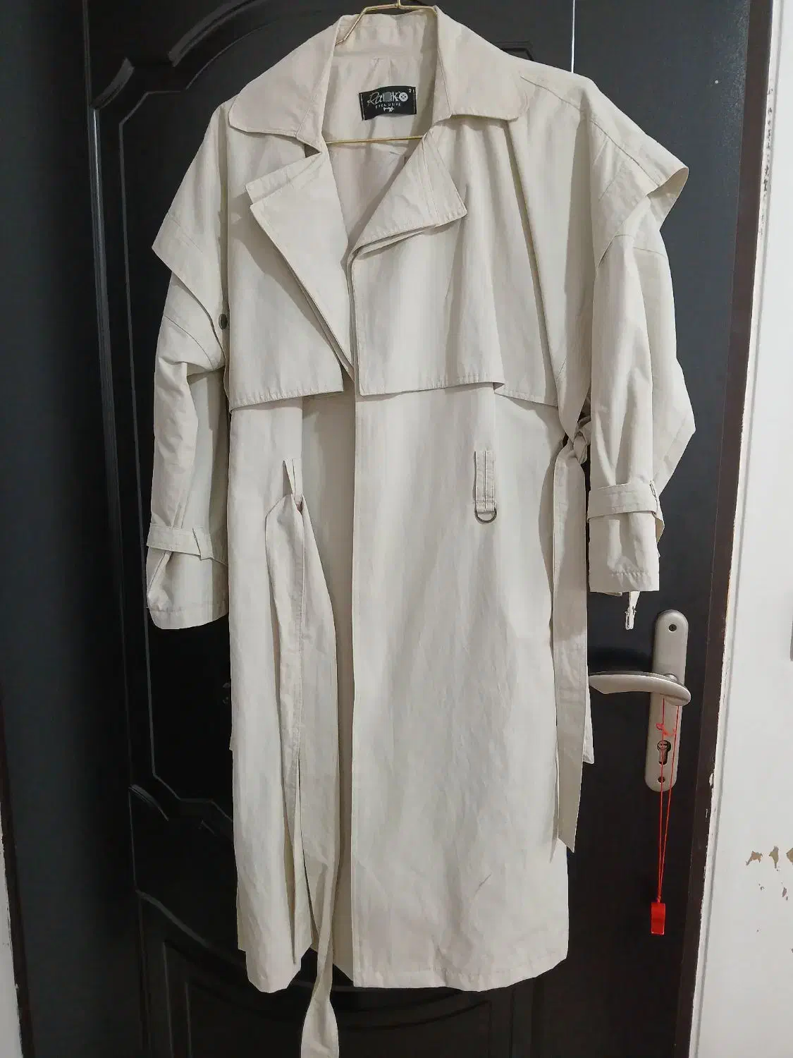 ترنج کت بلند|لباس|کرمان, |دیوار