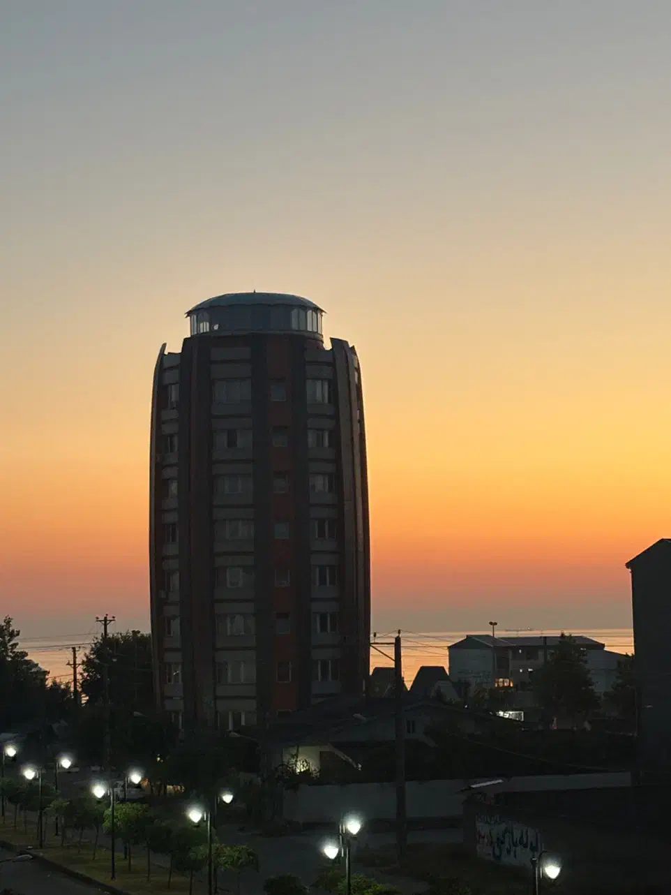 جکوزی پاسداران روبه دریا (مستقیم از مالک)|اجارهٔ کوتاه‌مدت آپارتمان و سوئیت|بندر انزلی, پاسداران|دیوار