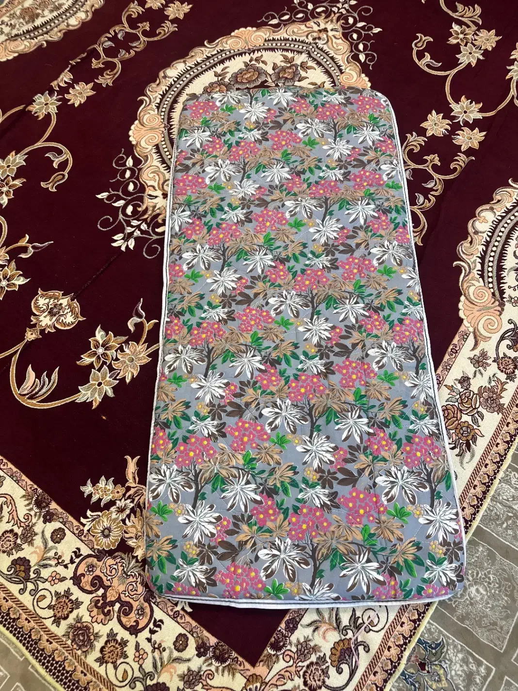 تشک مسافرتی(هتلی)|رختخواب، بالش، پتو|محمدشهر, همایون ویلا|دیوار