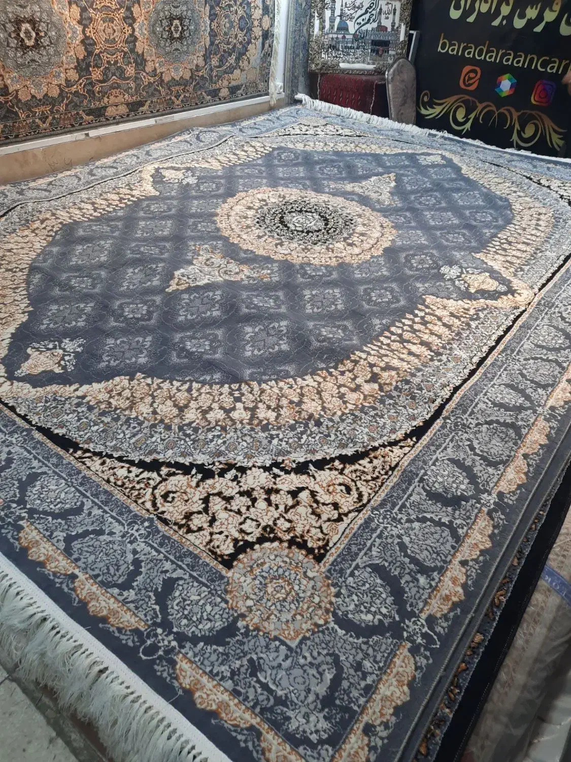 فرش ۱۲ متری طرح جدید|فرش|مشهد, مصلی (کارمندان اول)|دیوار