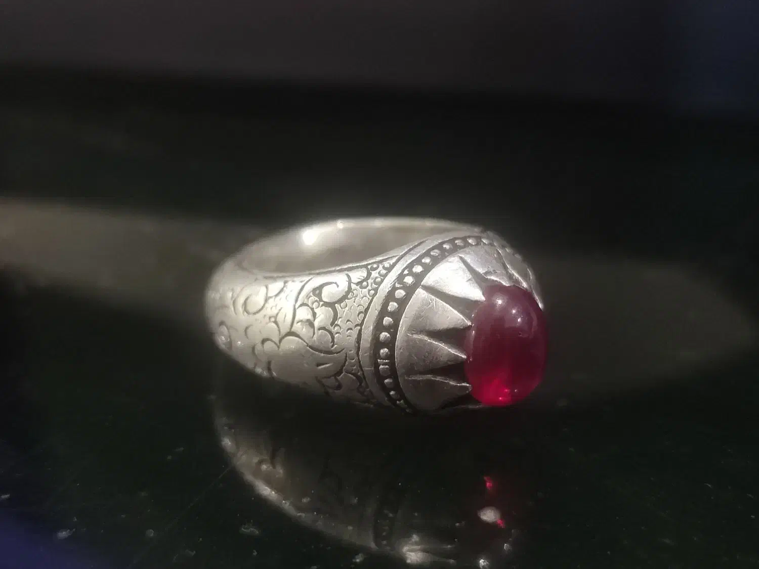 یاقوت ستاره پران|جواهرات|قم, ولیعصر|دیوار