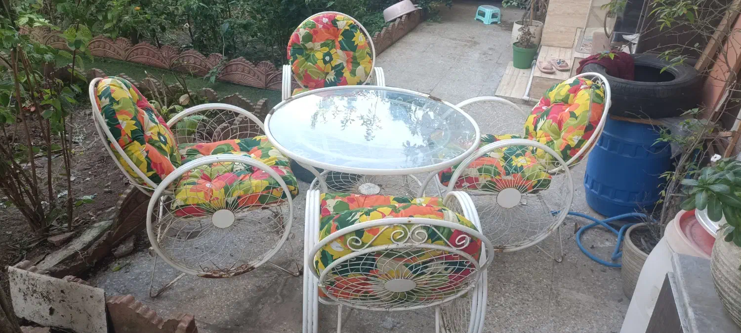 صندلی و میز فلزی فر فورژه طرح کالسکه باغی|میز و صندلی غذاخوری|آستانه اشرفیه, |دیوار