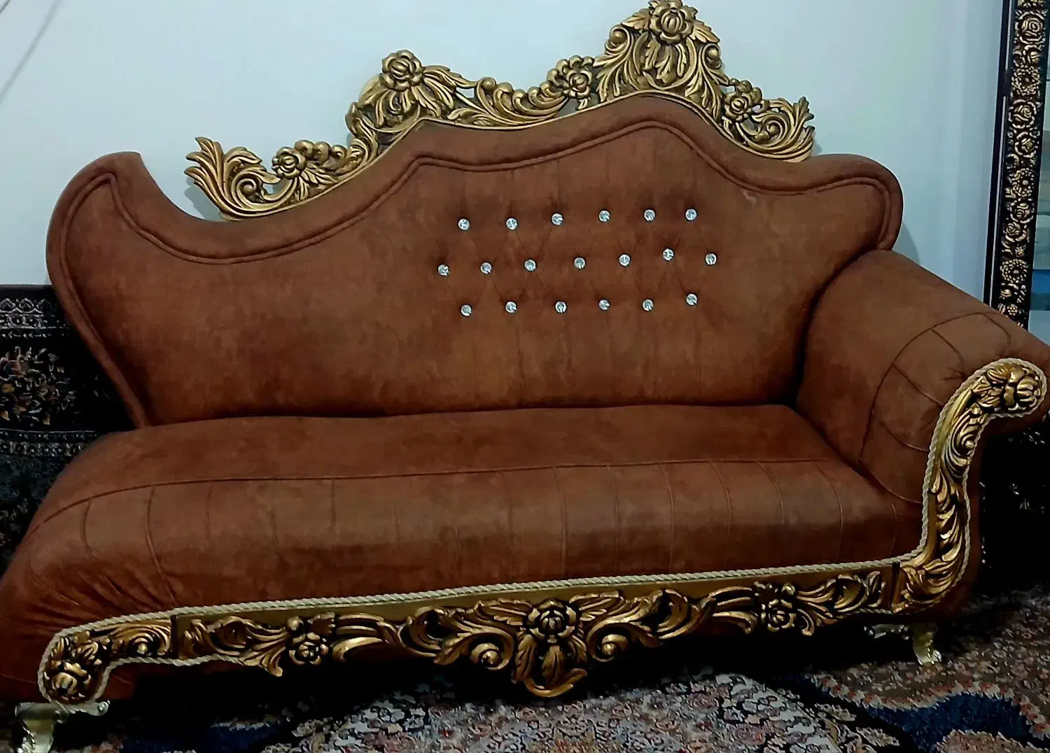 مبل شزلون۸نفره با دوتاگلمیز و یه میز وسط|مبلمان خانگی و میز عسلی|جم, |دیوار