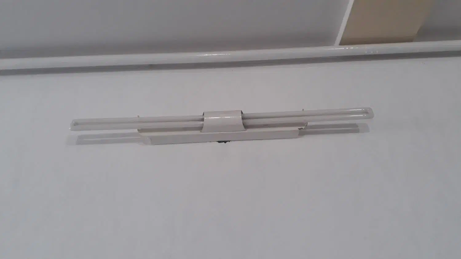 تعداد۴عددمهتابی با۳عددلامپ مهتابی|لامپ و چراغ|کاشمر, |دیوار