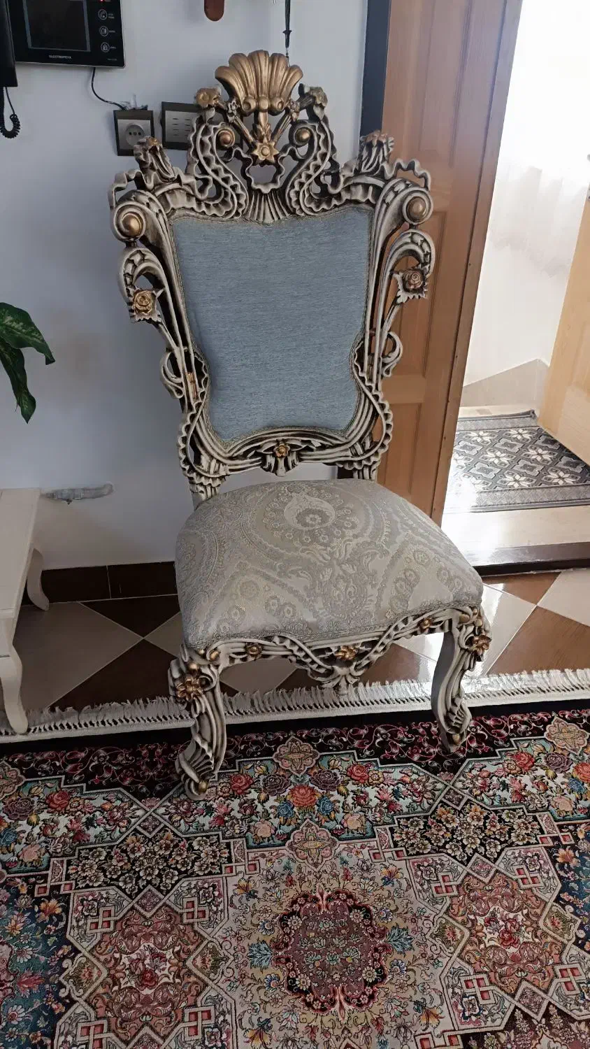 مبل سلطنتی 9 نفره شیک در حد نو|مبلمان خانگی و میز عسلی|کاشمر, |دیوار