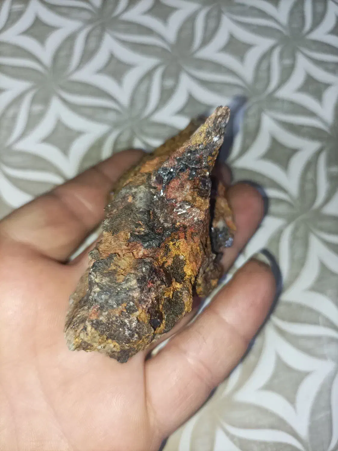 شهاب سنگ(ناشناس)|جواهرات|قرچک, پویینک|دیوار