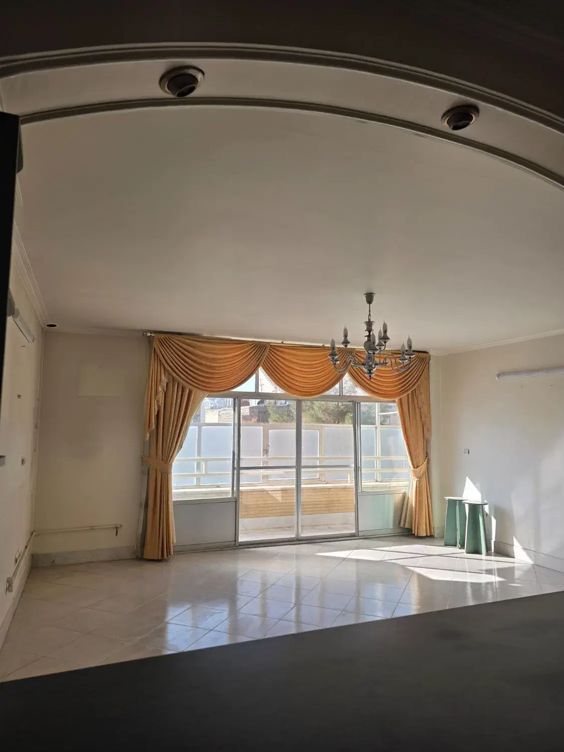 آپارتمان اصفهان.حکیم نظامی. محله جلفا|فروش آپارتمان|اصفهان, سیچان|دیوار