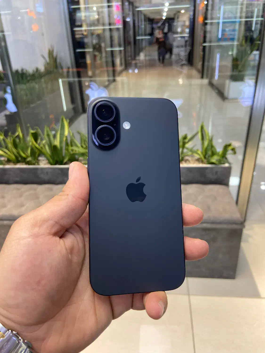 اپل ایفون ۱۶ normal رنگ زیبای مشکی شرایط اقساط|موبایل|اصفهان, مفتح|دیوار