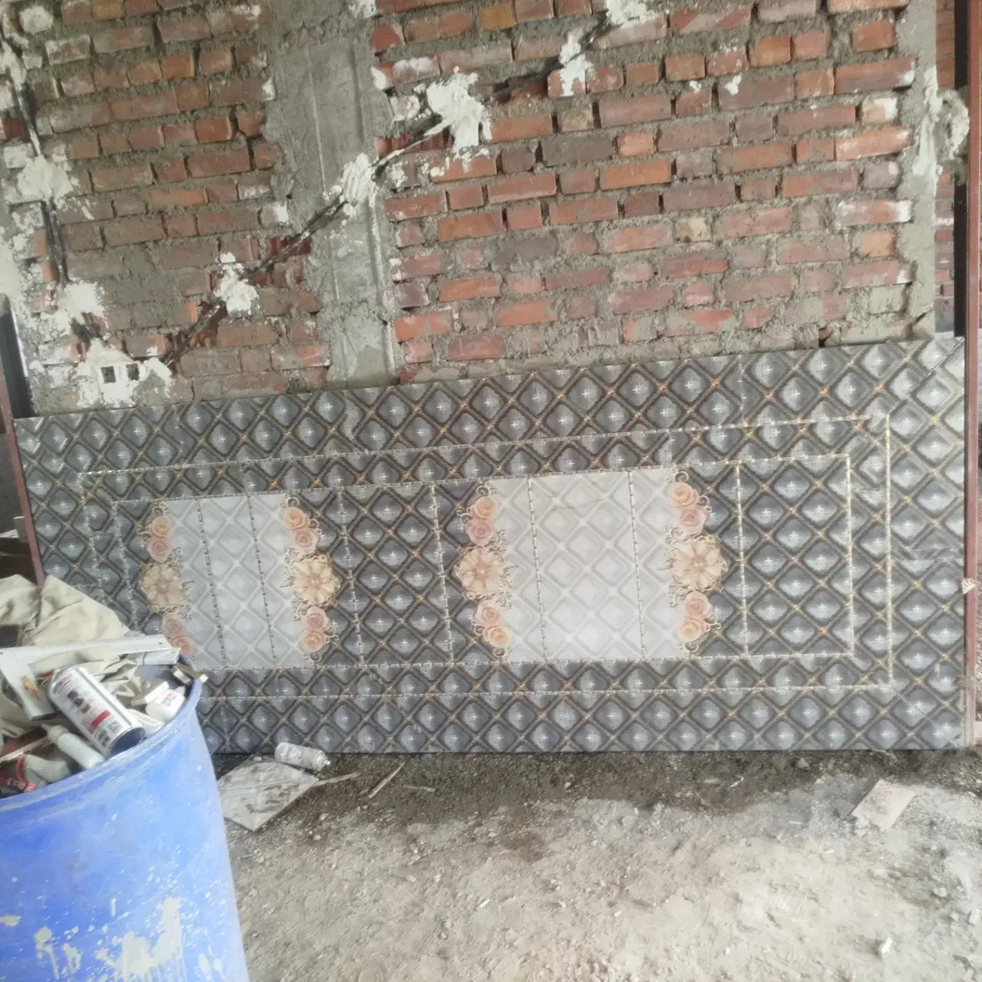 کاشی و سرامیک کاری پذیرفته میشود|خدمات پیشه و مهارت|میرجاوه, |دیوار