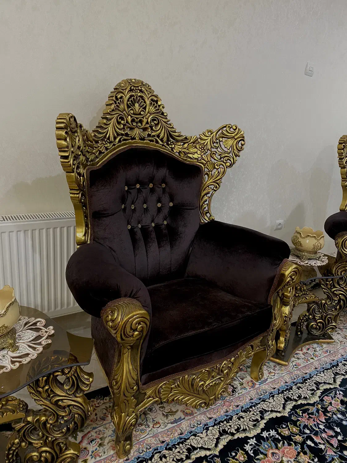 مبل کلاسیک ۹ نفره|مبلمان خانگی و میز عسلی|محمدشهر, سیدآباد|دیوار